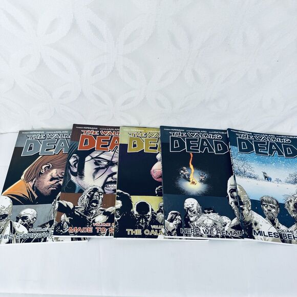 Walking Dead Volume 2 6-9 TPB Lot Rick Grimes Michonne Zombie Apocalypse Image - Picture 1 of 7